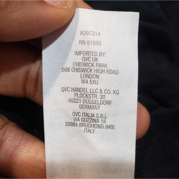 Susan Graver Regular Weekend Crop Pants with Ruching Detail Black, Medium - Picture 6 of 7